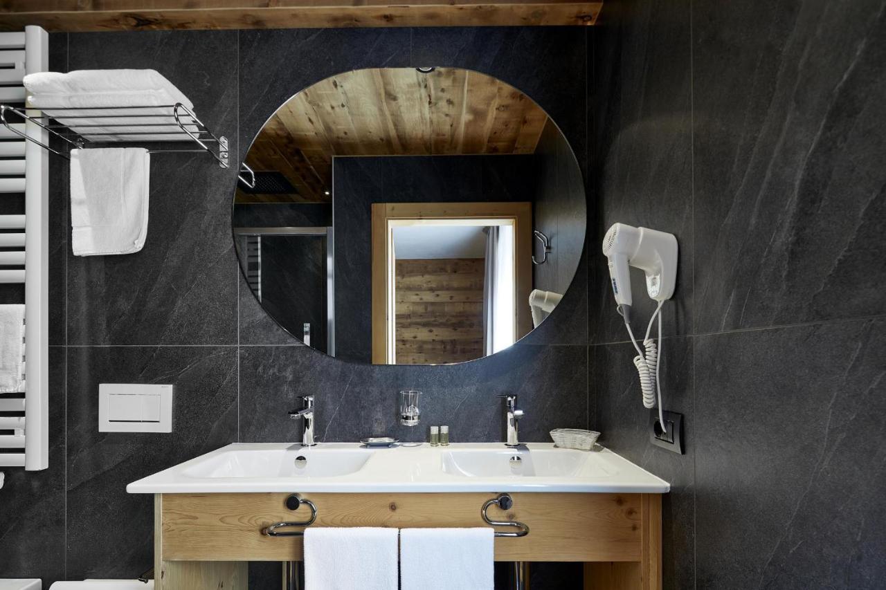 Hotel Garni Dello Sportivo Madonna di Campiglio Ngoại thất bức ảnh