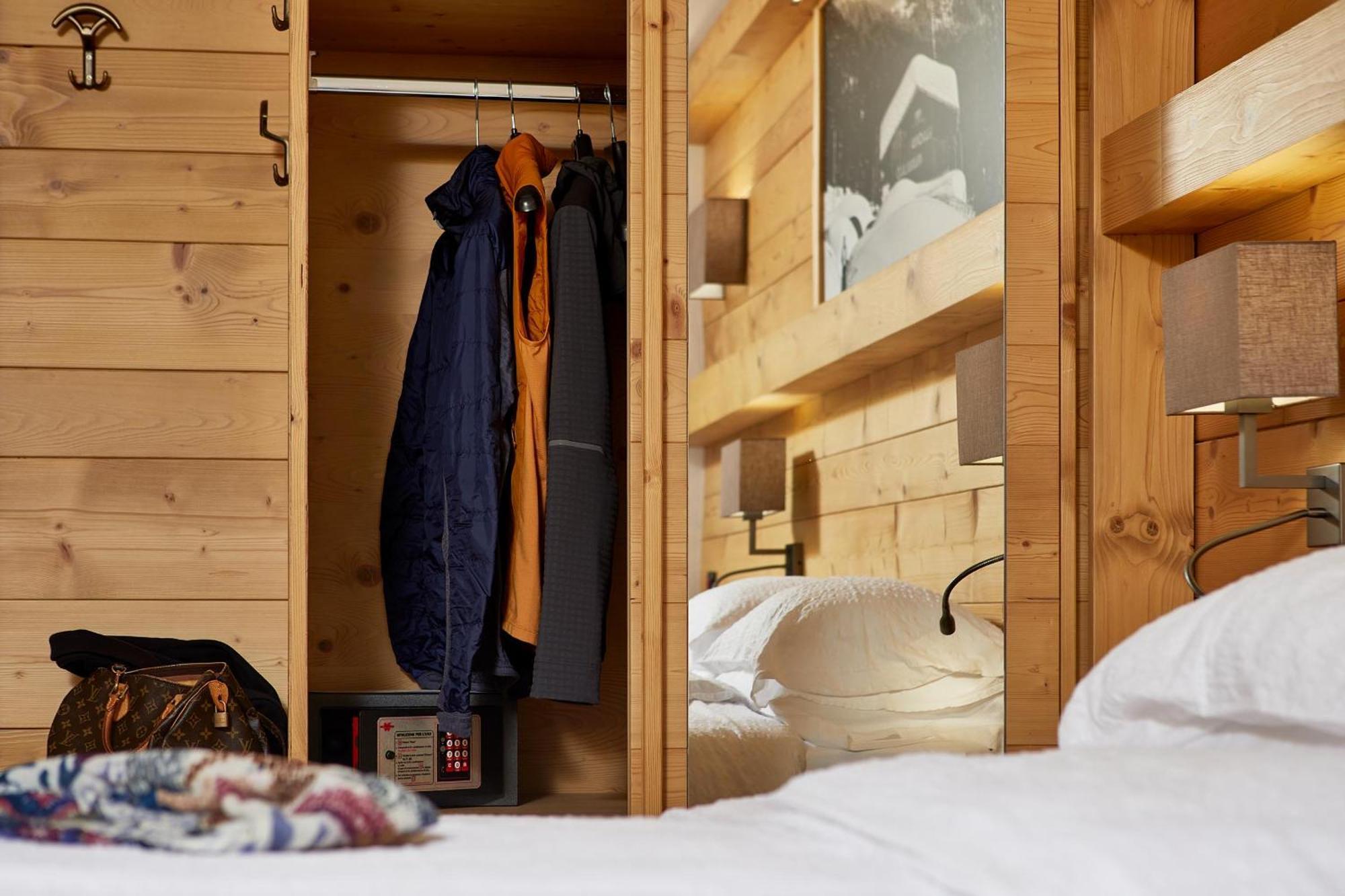 Hotel Garni Dello Sportivo Madonna di Campiglio Ngoại thất bức ảnh