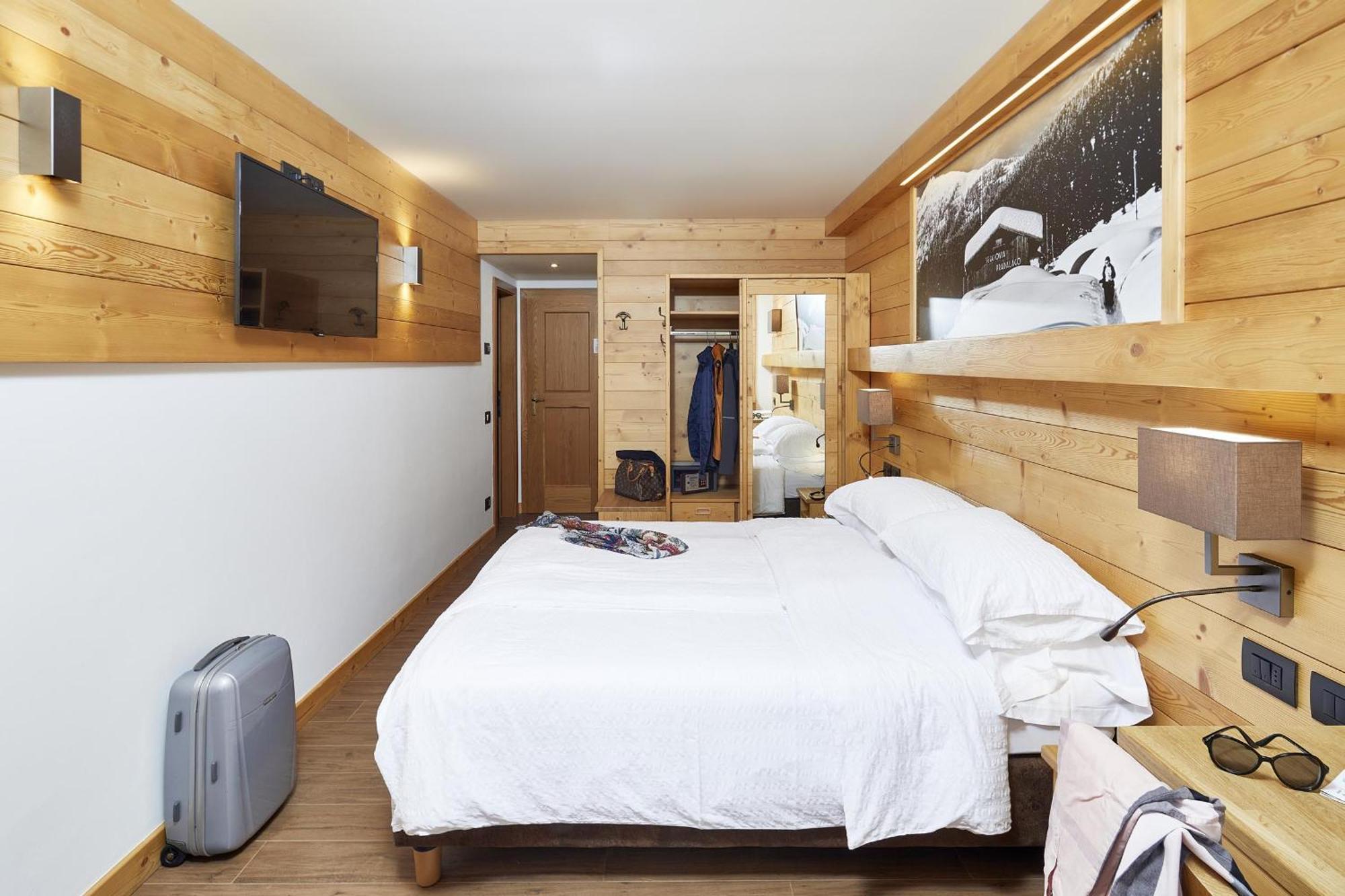 Hotel Garni Dello Sportivo Madonna di Campiglio Ngoại thất bức ảnh