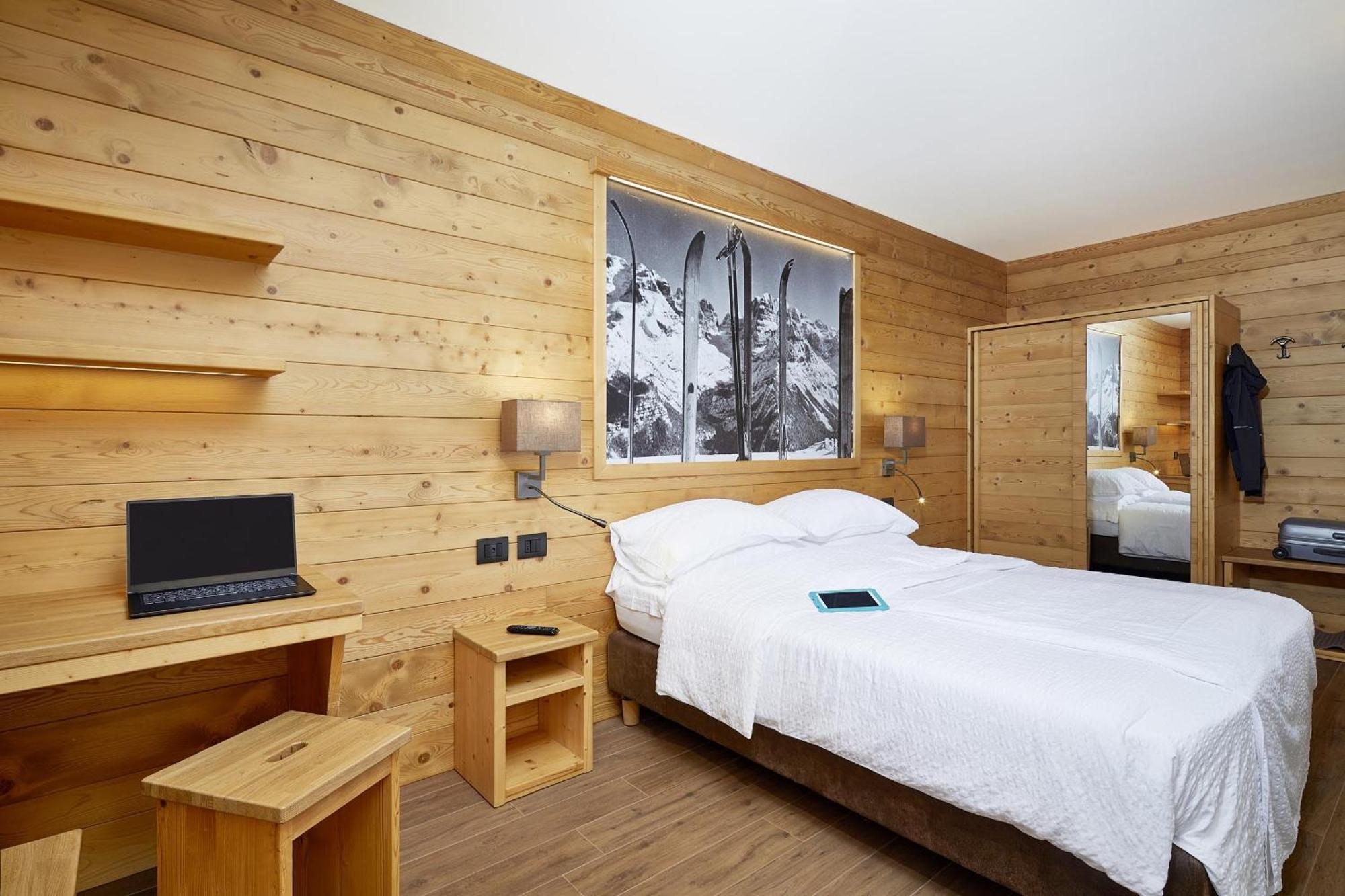 Hotel Garni Dello Sportivo Madonna di Campiglio Ngoại thất bức ảnh