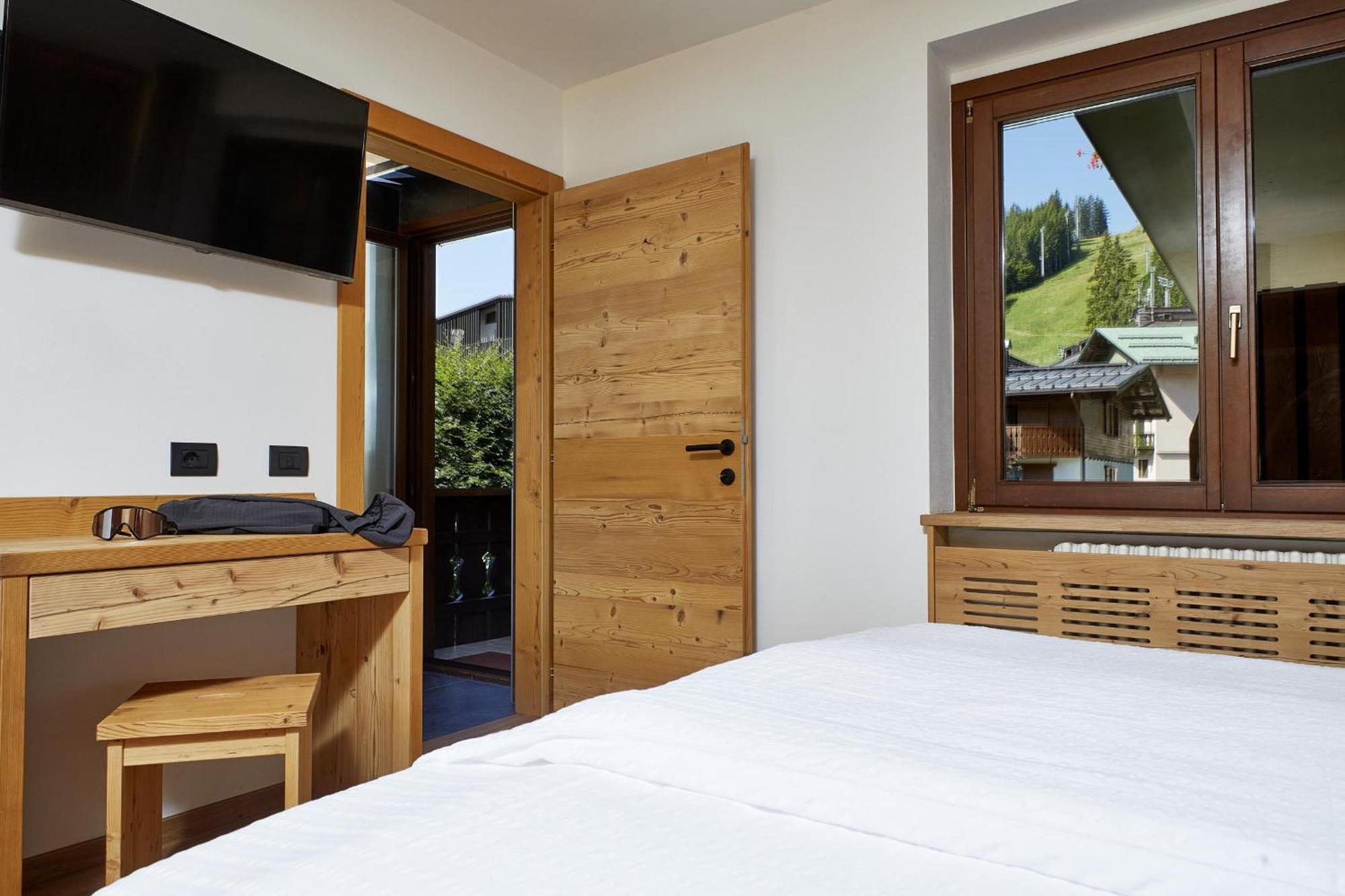 Hotel Garni Dello Sportivo Madonna di Campiglio Ngoại thất bức ảnh